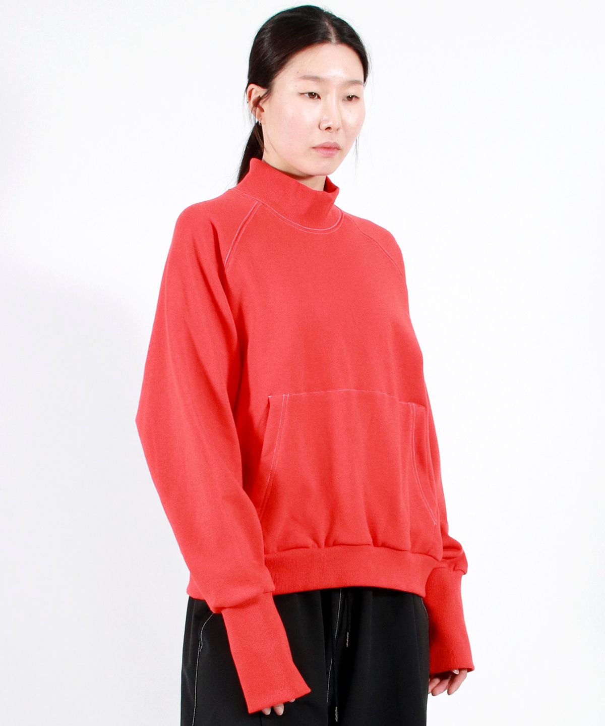 드마크(DEMARC) HIGH-NECK MEDIUM-FIT STITCH RAGLAN SWEATSHIRT -  Red