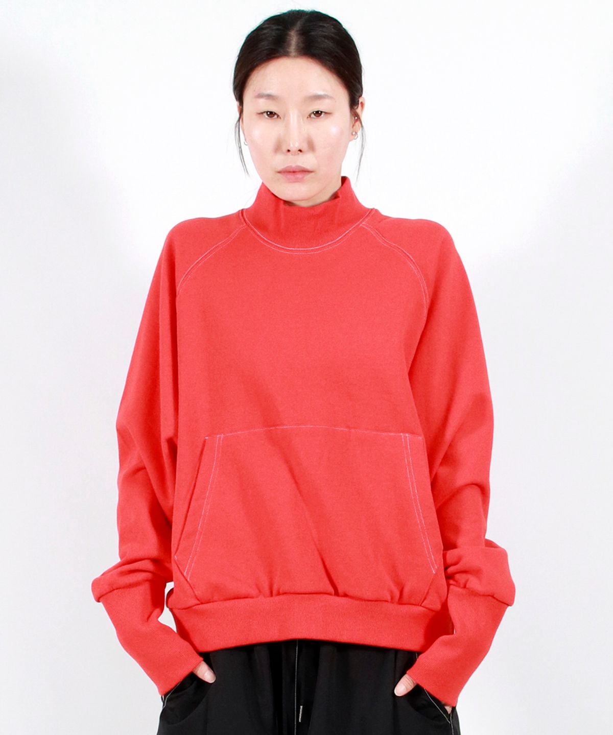 드마크(DEMARC) HIGH-NECK MEDIUM-FIT STITCH RAGLAN SWEATSHIRT -  Red