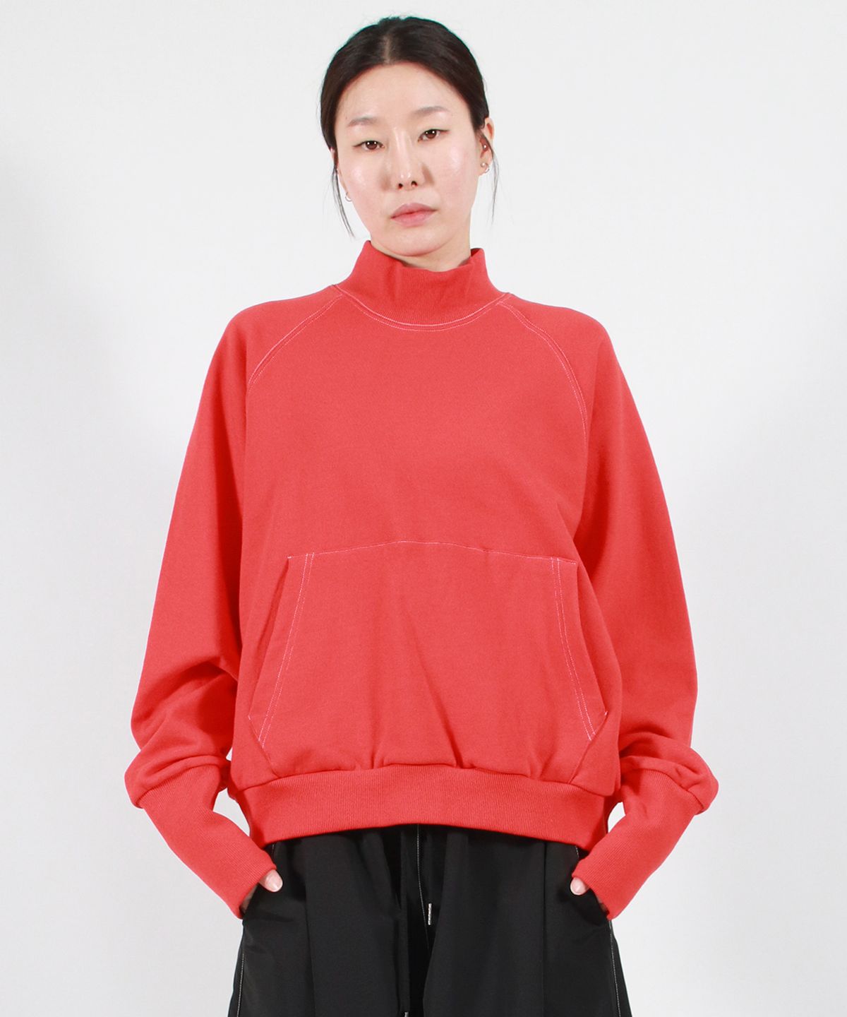 드마크(DEMARC) HIGH-NECK MEDIUM-FIT STITCH RAGLAN SWEATSHIRT -  Red