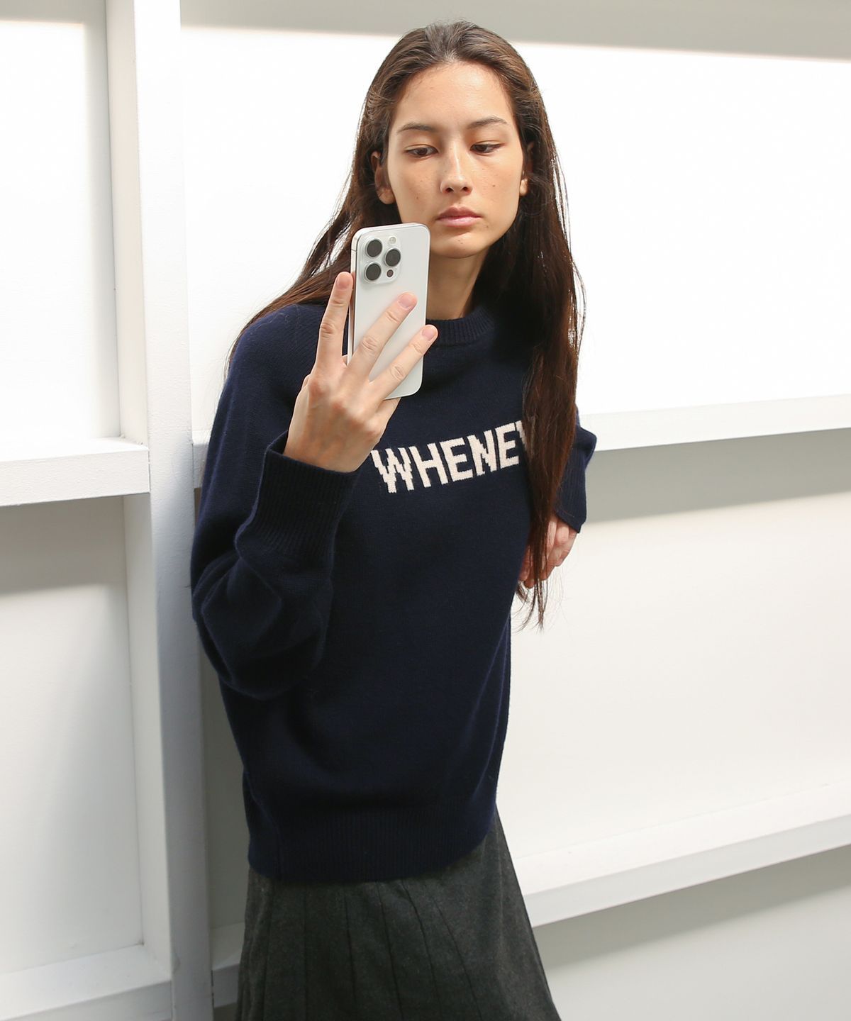 르바(LEVAR) Whenever Wool Raglan Knit - Navy