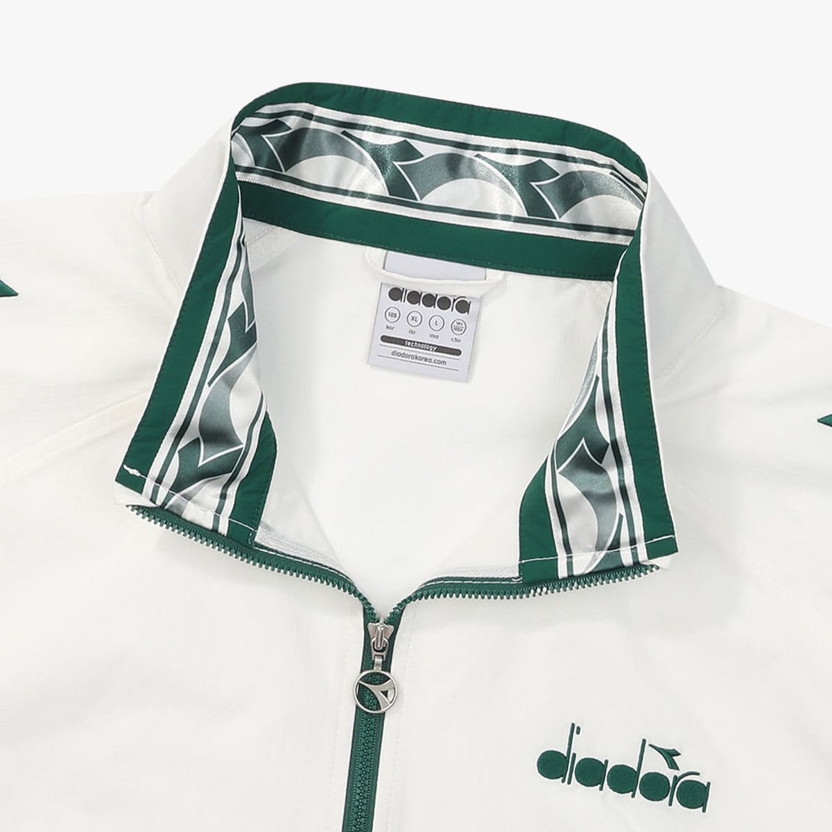 디아도라(diadora) 벤토 스탠넥 아노락 OFF WHITE