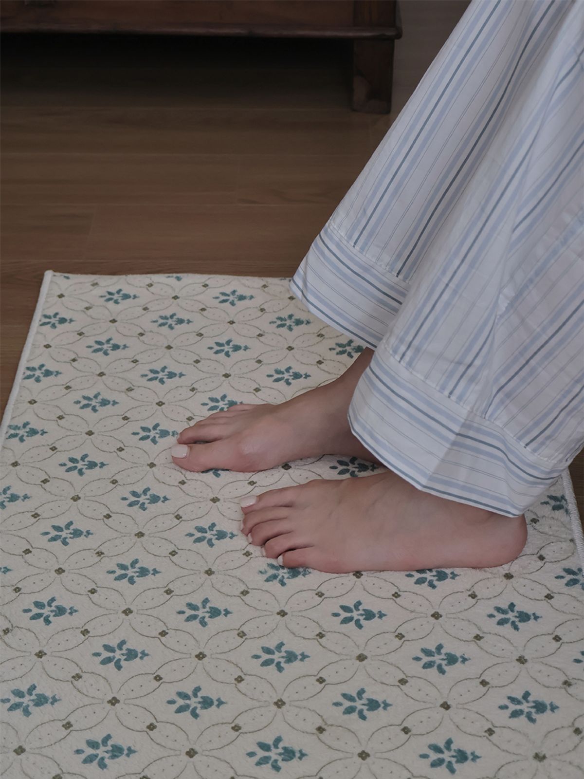 비비홈(VIVIHOME) 모티프 프렌치 워셔블 프리미엄 발매트