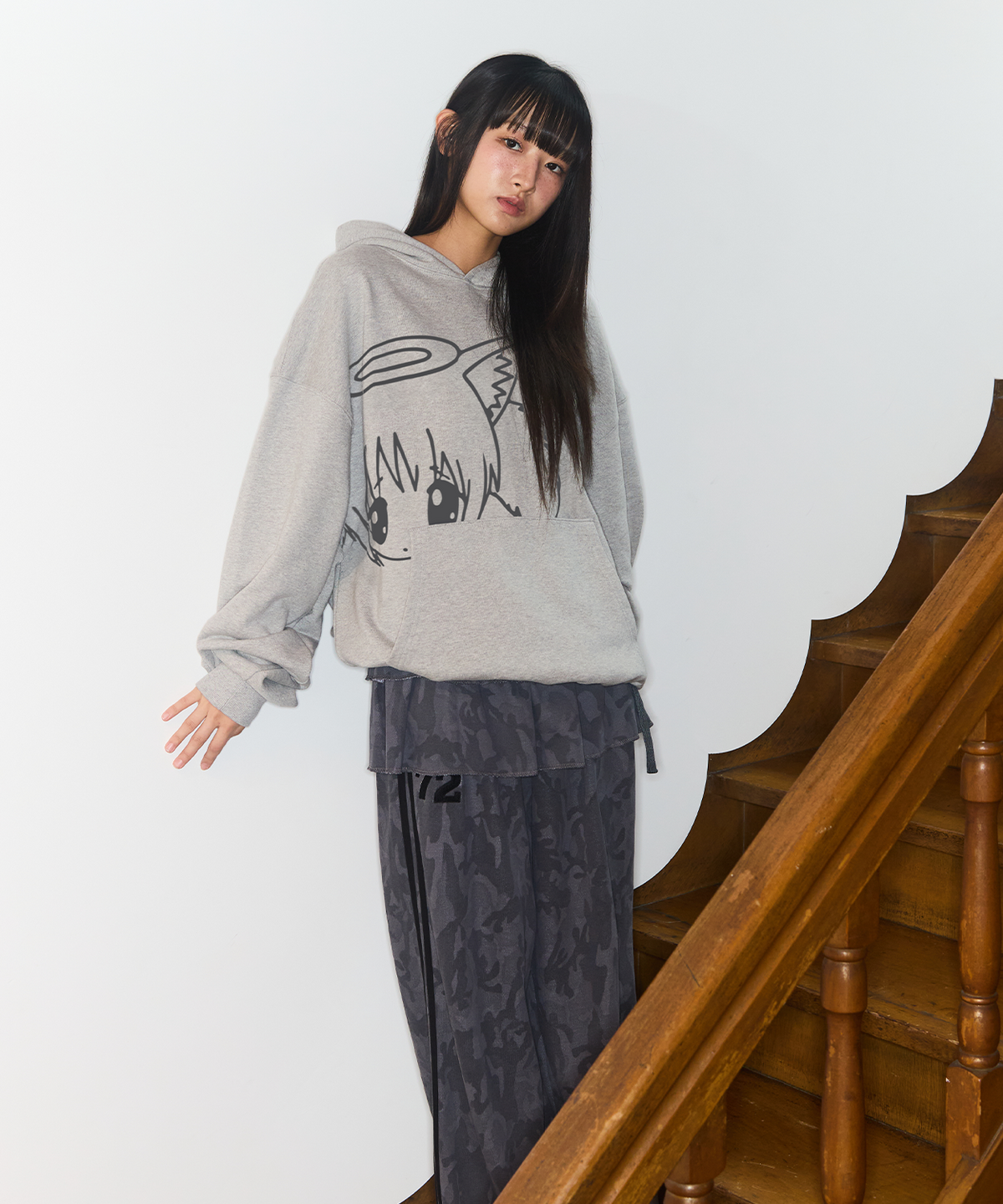 잇자바이브(ITZAVIBE) CAMO LAYERED WRAP SHORT SKIRT - CHARCOAL