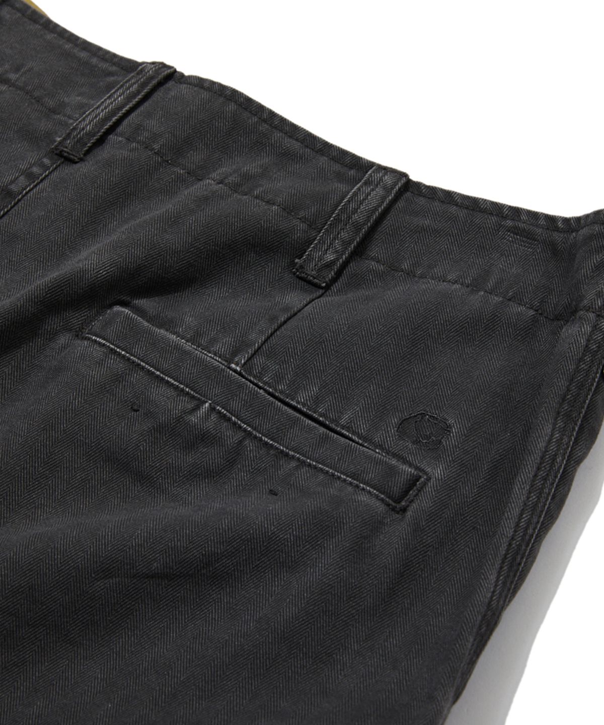 펜필드(PENFIELD) 페이디드HBT 오피서 치노팬츠 차콜_FR3WP81U