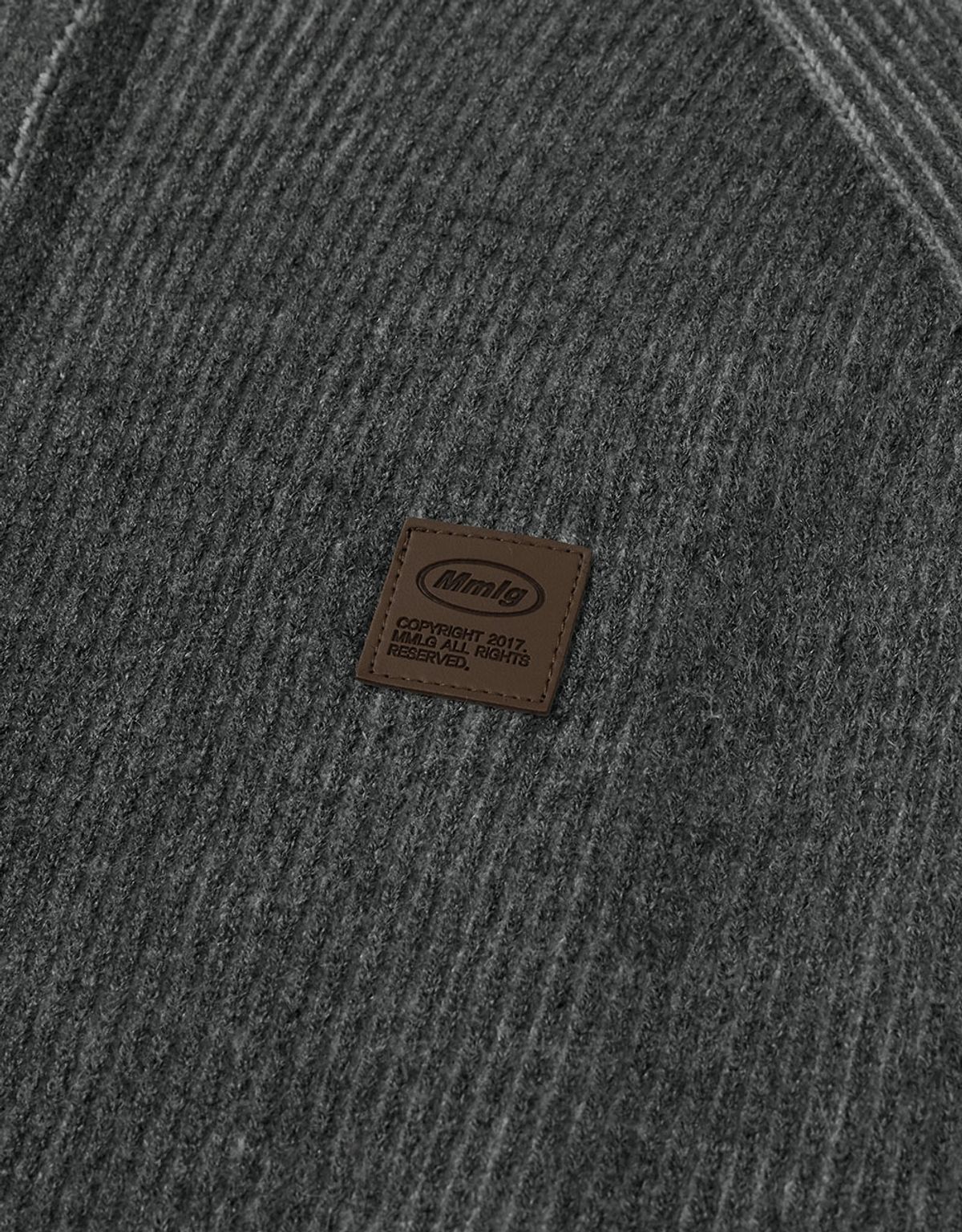 엠엠엘지(MMLG) [Mmlg] TWO TONE HIGH NECK KNIT ZIPUP (CHARCOAL)