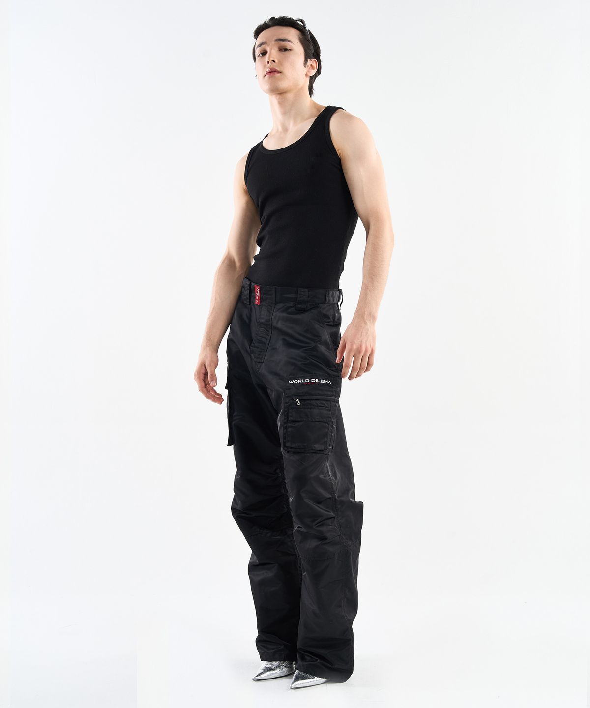 월드딜레마(WORLDDILEMA) Woven Pocket Cargo Pants (Black)