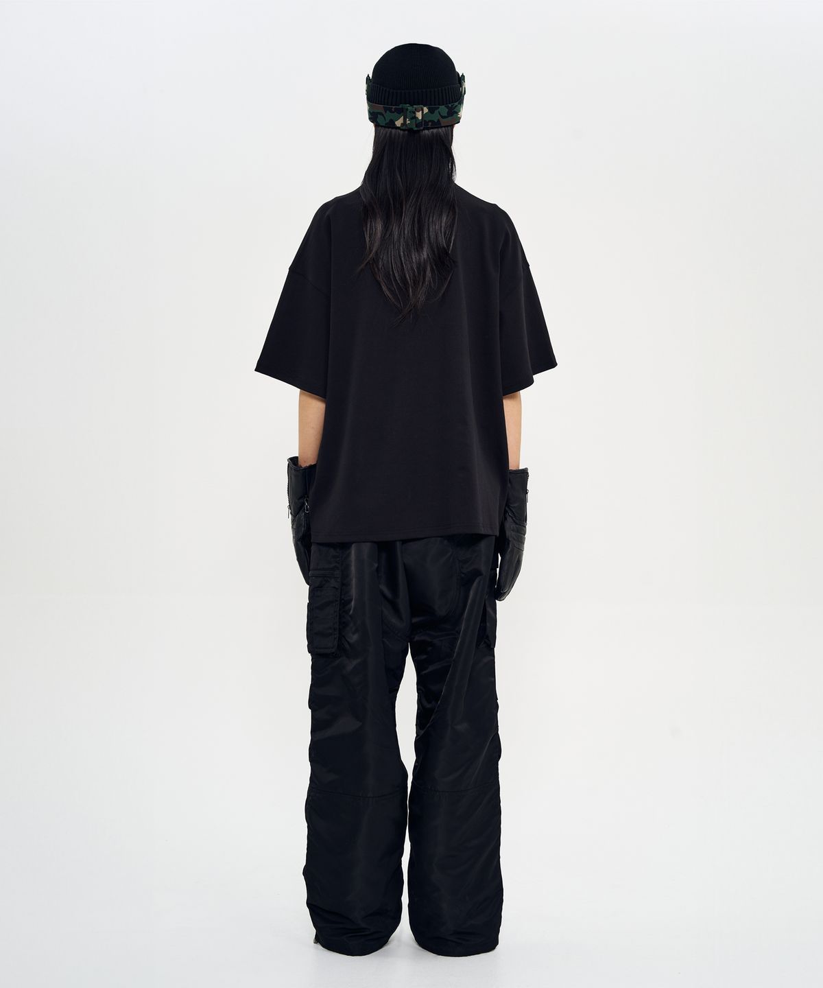 월드딜레마(WORLDDILEMA) Woven Pocket Cargo Pants (Black)