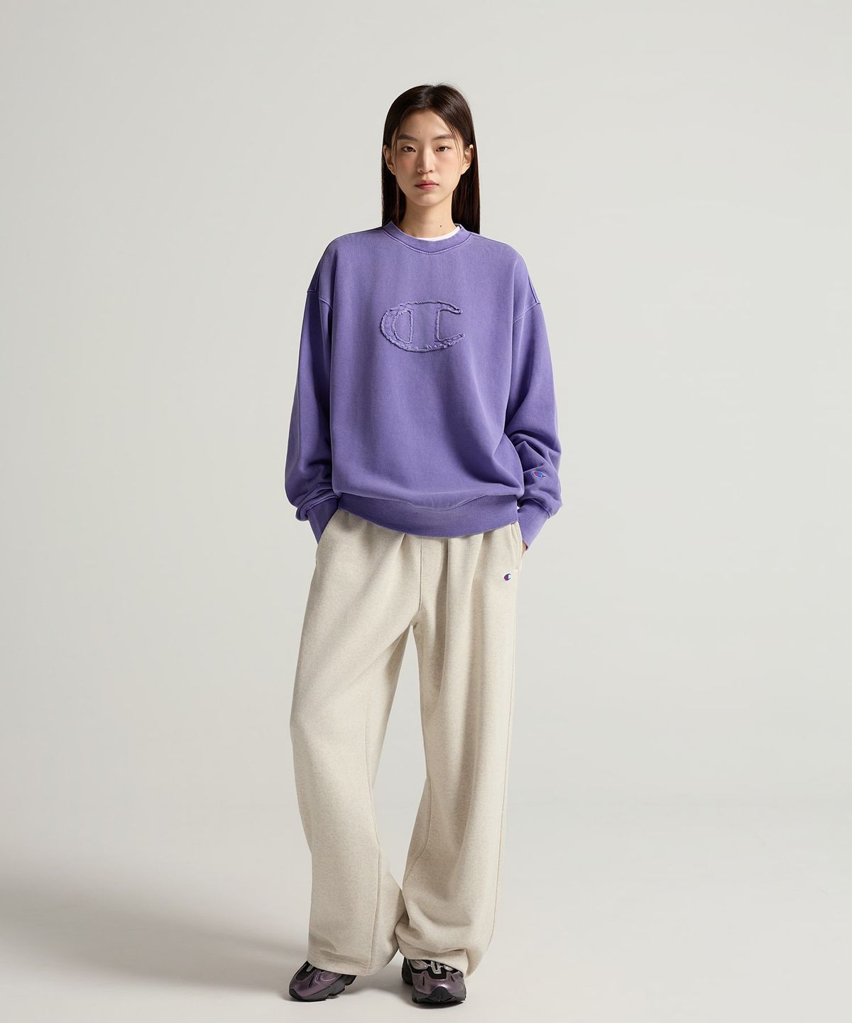 챔피온(CHAMPION) C로고 릴렉스핏 스웨트 팬츠 Oatmeal