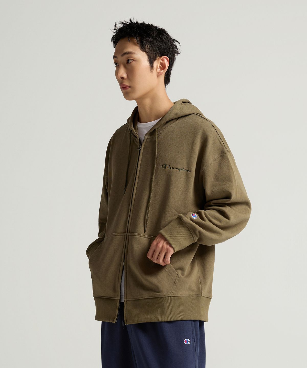 챔피온(CHAMPION) 스몰 로고 루즈핏 후드 집업 Khaki