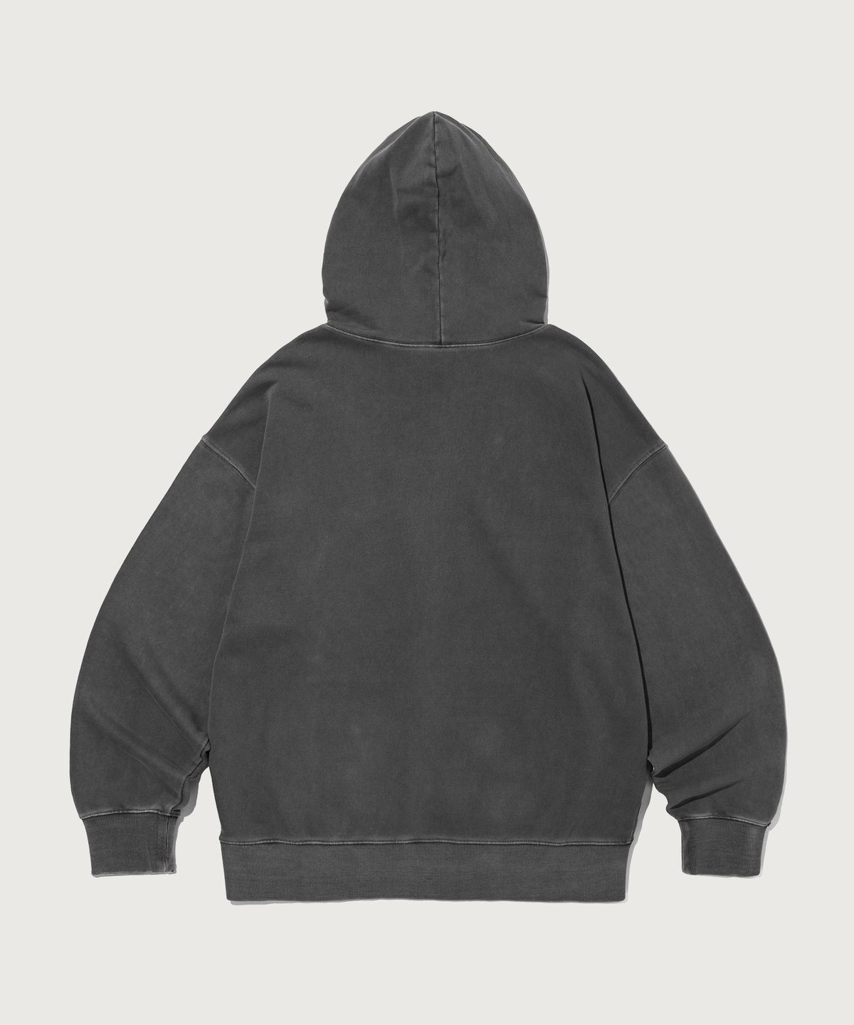 챔피온(CHAMPION) 빅 로고 피그먼트 오버핏 후드 티셔츠 Charcoal