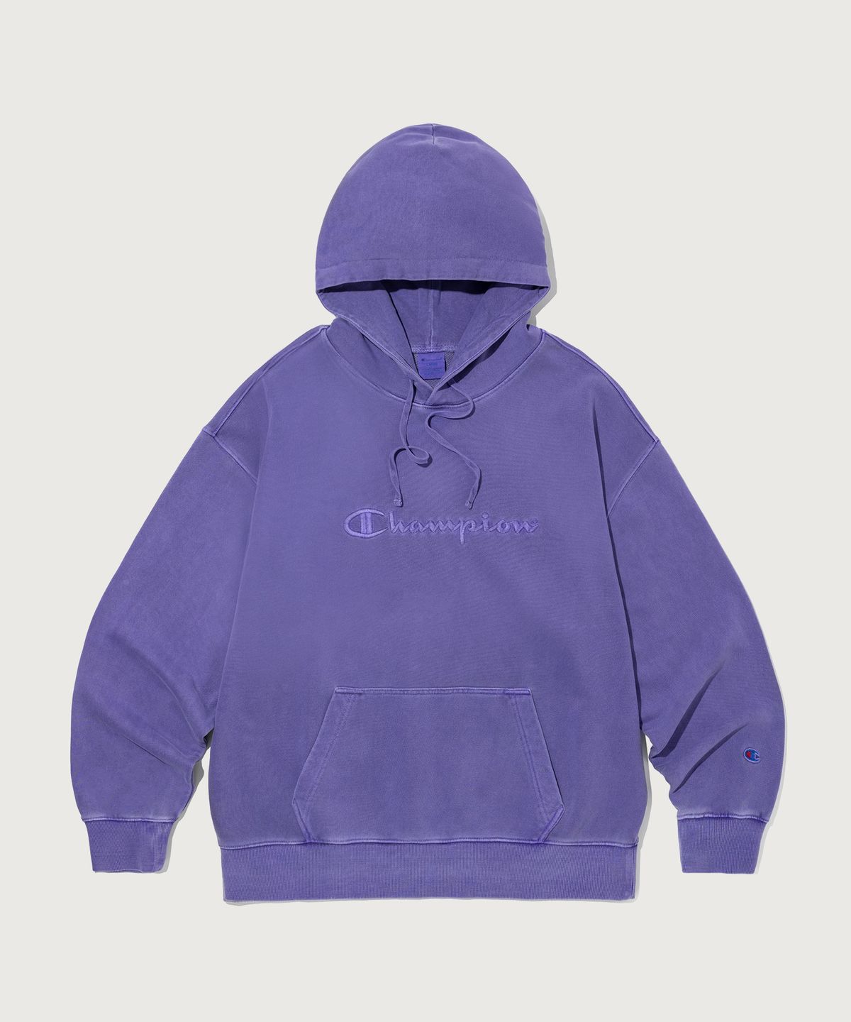 챔피온(CHAMPION) 빅 로고 피그먼트 오버핏 후드 티셔츠 Purple