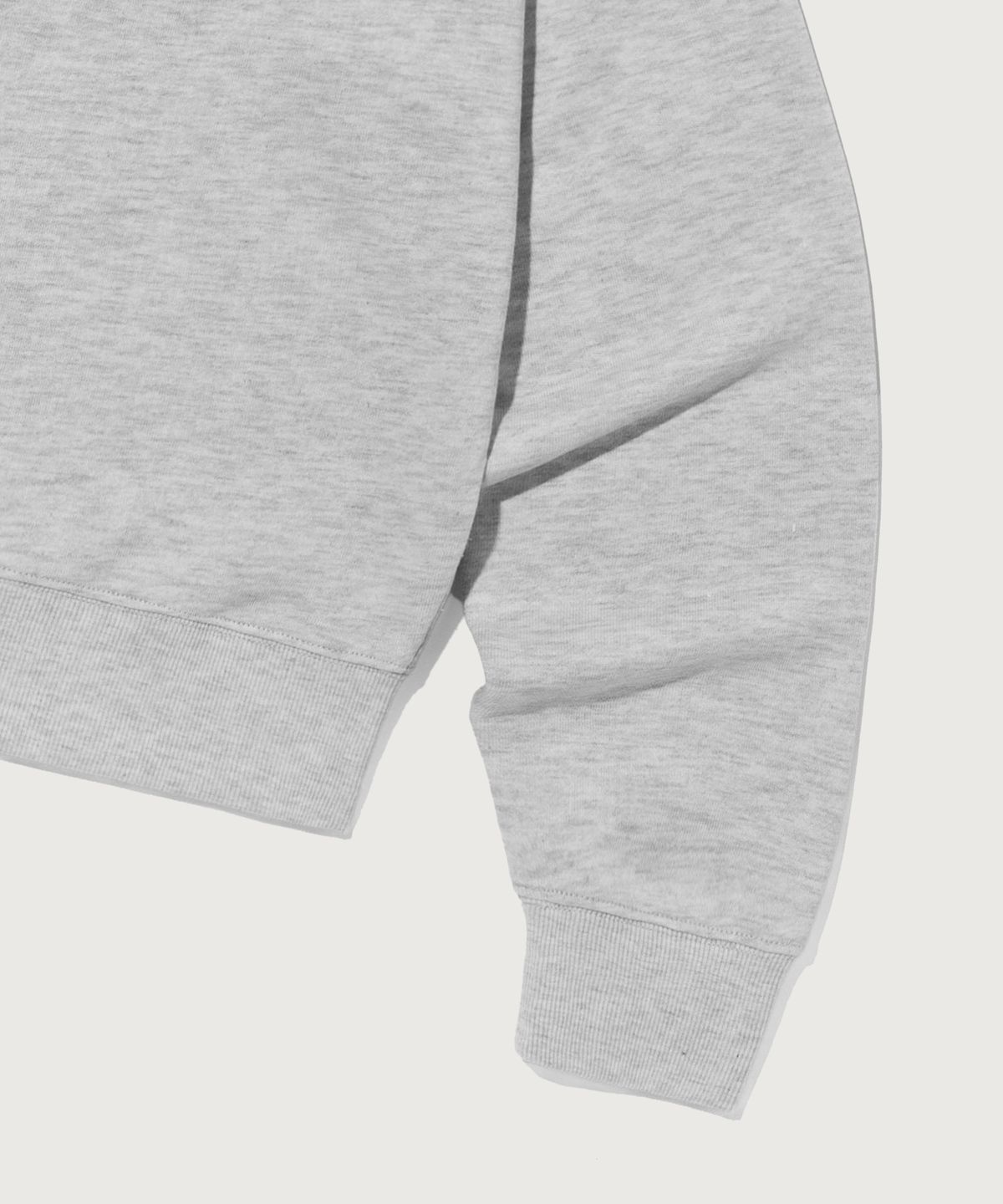 챔피온(CHAMPION) 여성 스몰 로고 레귤러핏 스웨트셔츠 Grey
