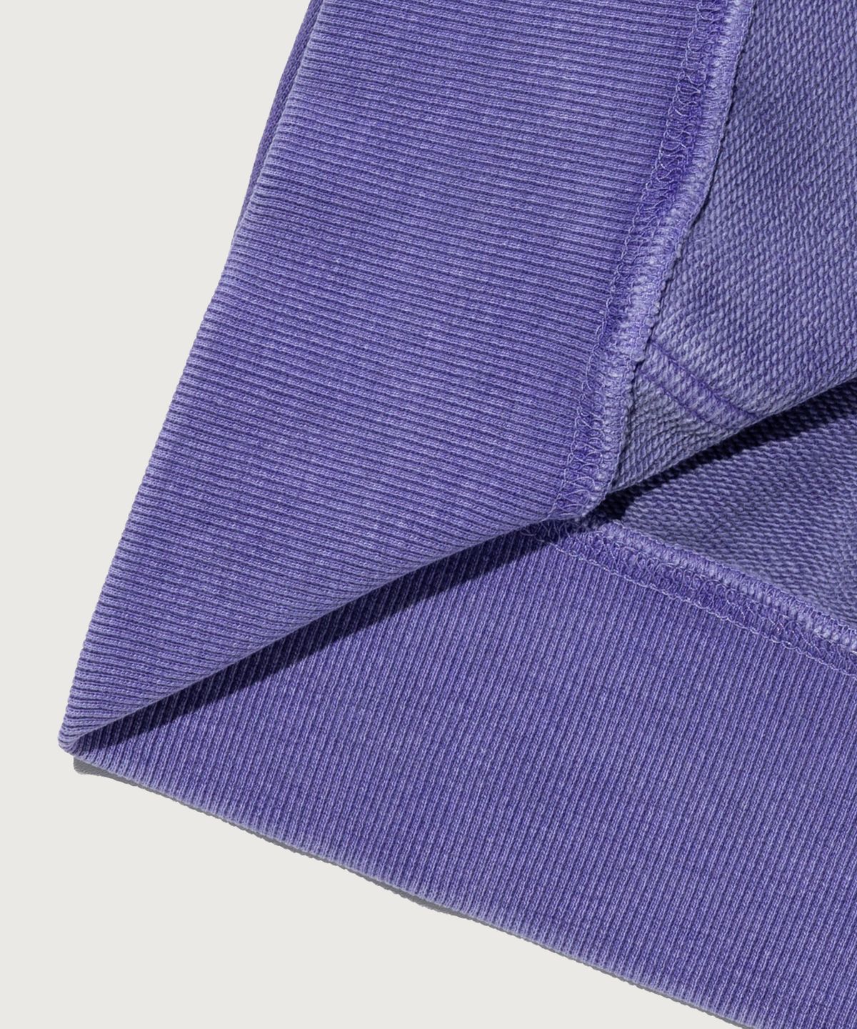 챔피온(CHAMPION) C로고 피그먼트 오버핏 스웨트셔츠 Purple