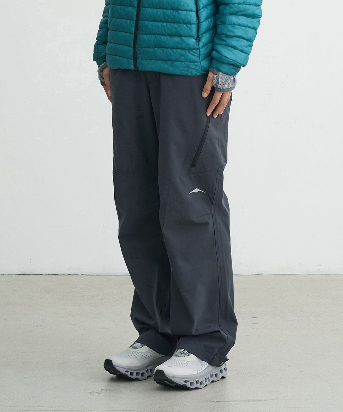 고요웨어(GOYOWEAR) 그라나이트 하이킹 팬츠 (다크 그레이)
