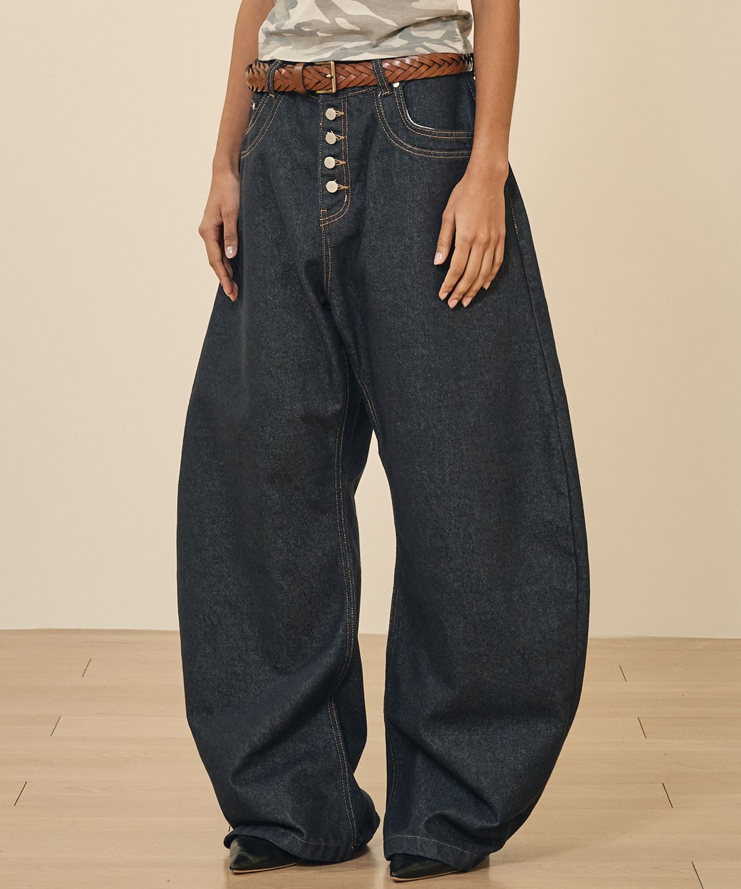 MUSINSA公式 | TAKEASY ボタンフライカーブデニムパンツ（インディゴ