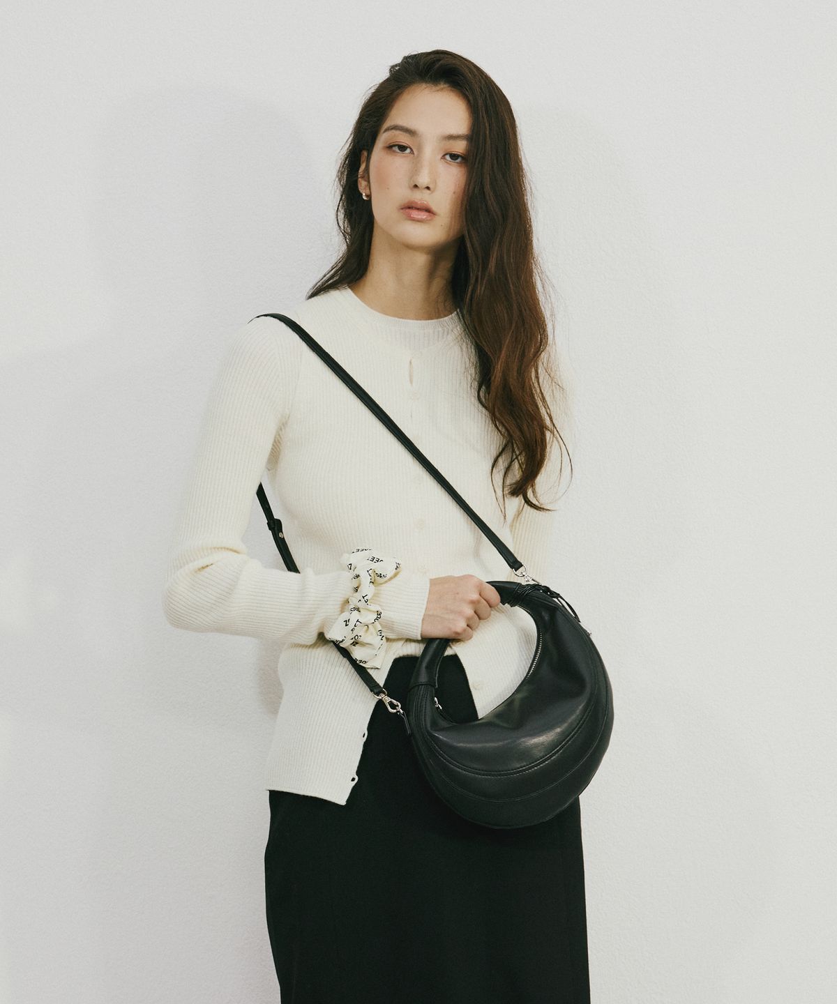 조에뜨(ZOEET) PEBBLE MINI TOTE LEATHER BAG (MIDNIGHT)