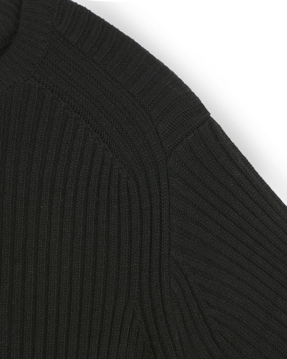 비슬로우(BESLOW) CASHMERE BLENDED SLIM FIT CREW NECK KNIT BLACK