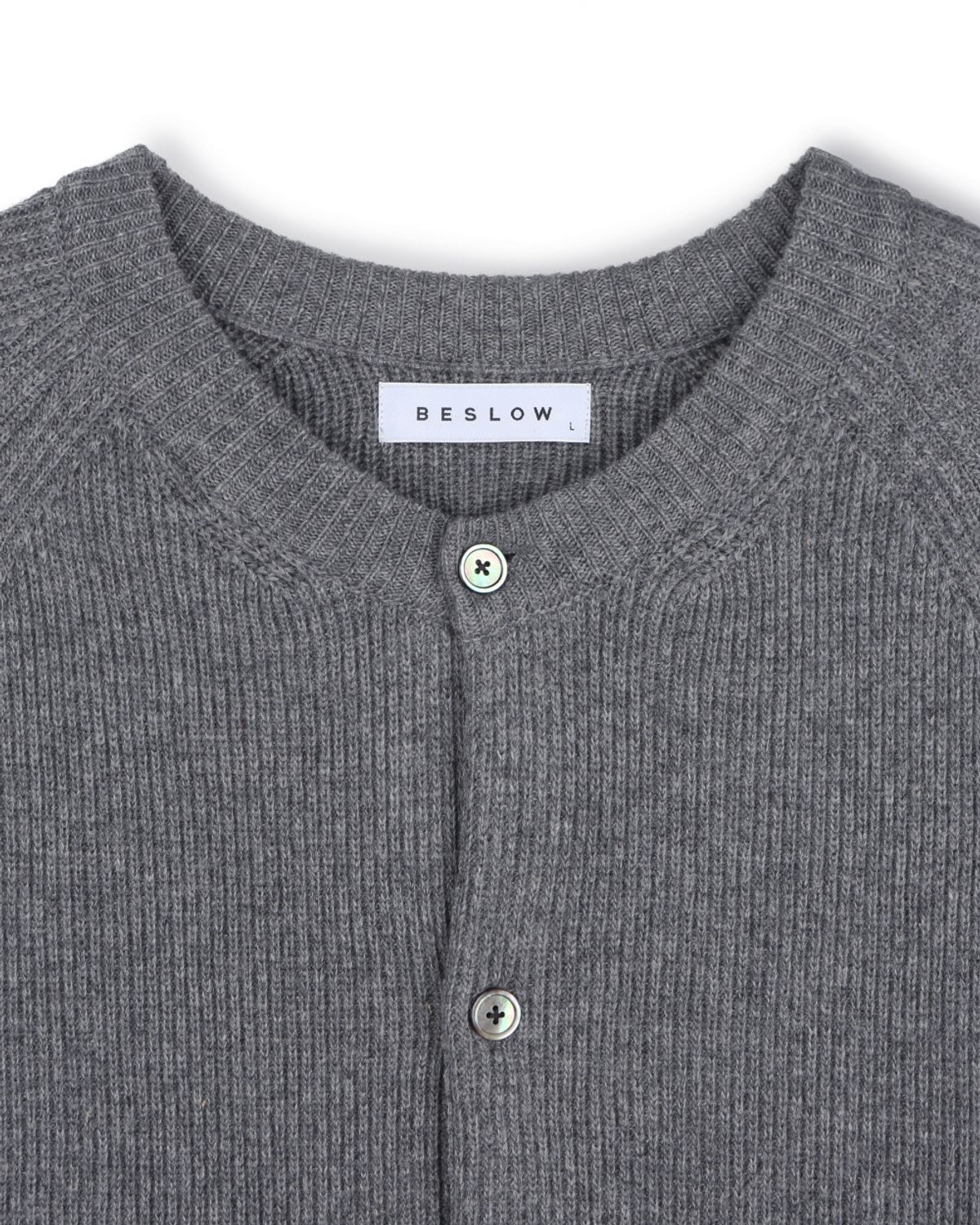 비슬로우(BESLOW) CASHMERE BLENDED CREW NECK CARDIGAN GREY