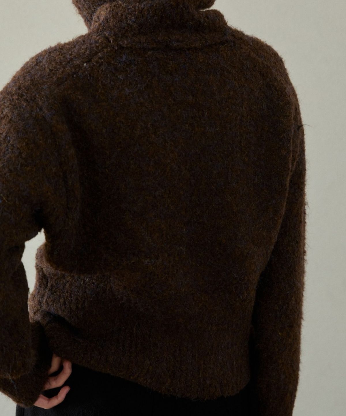 위오이(WIOE) Ru Zip-up Knit Cardigan_Brown