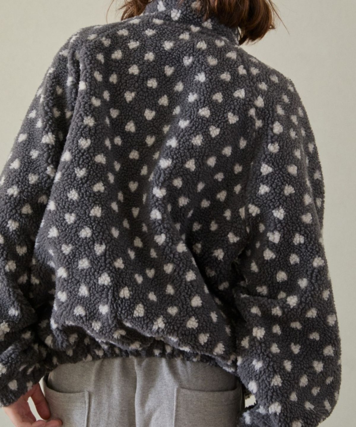 위오이(WIOE) Heart Dumble Fleece Jacket_Grey