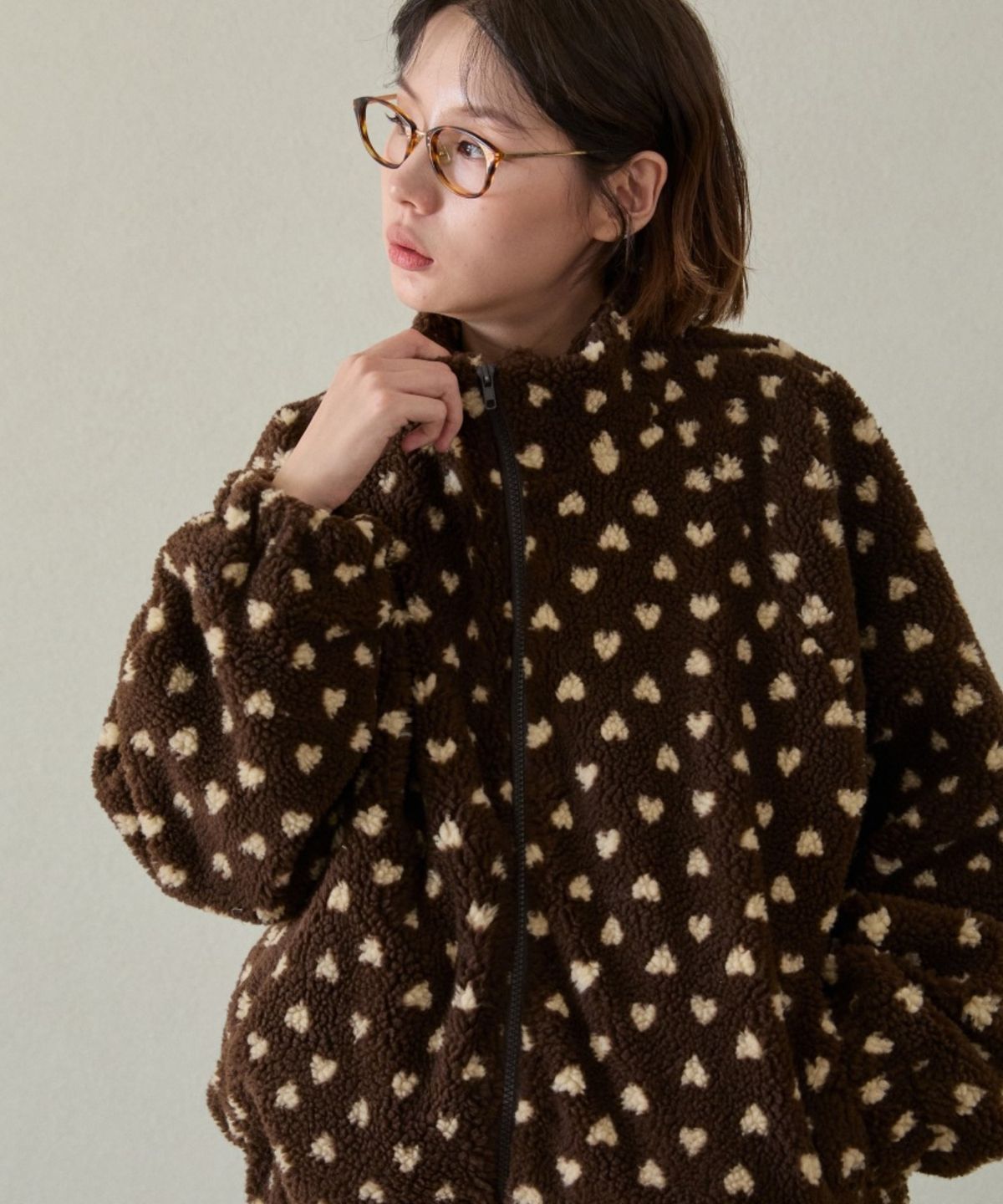 위오이(WIOE) Heart Dumble Fleece Jacket_Brown