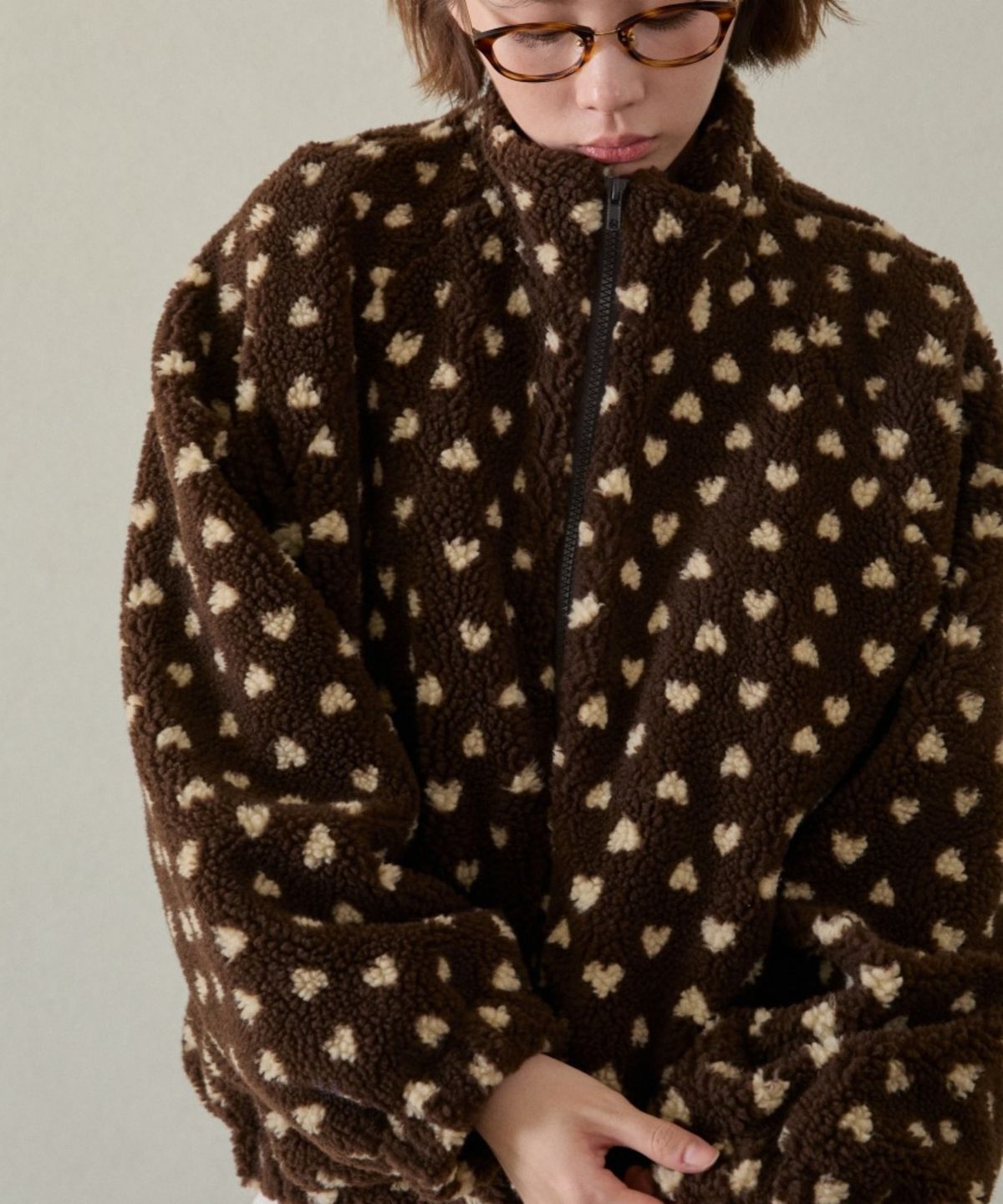 위오이(WIOE) Heart Dumble Fleece Jacket_Brown