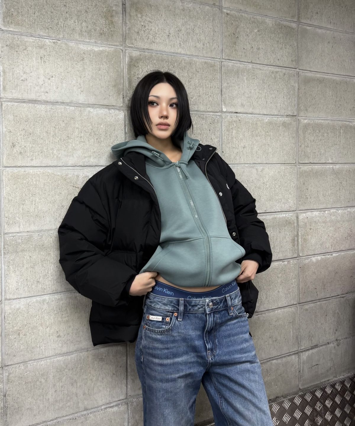 캘빈클라인 진(CALVIN KLEIN JEANS) 여성 숏 렝스 스탠드 카라 푸퍼 47D577G UB1