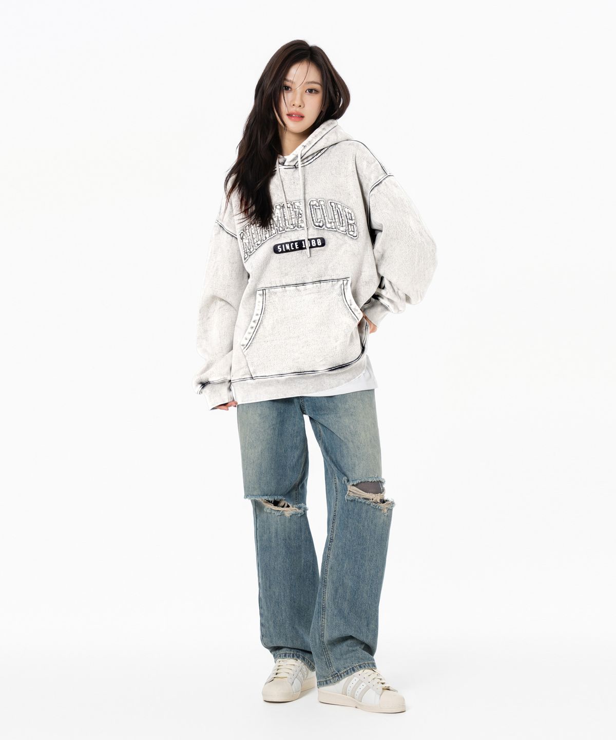 모즈모즈(MOZMOZ) 아치로고 패치 더티워싱 오버핏 기모 후드 그레이