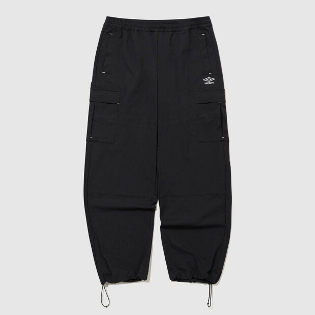 엄브로(UMBRO) 면터치 나일론 카고 스트레이트 팬츠 블랙(UQ323CPT95)