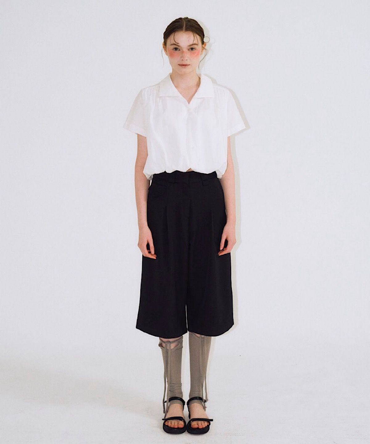 아포엠(APOEM) Bermuda Slacks