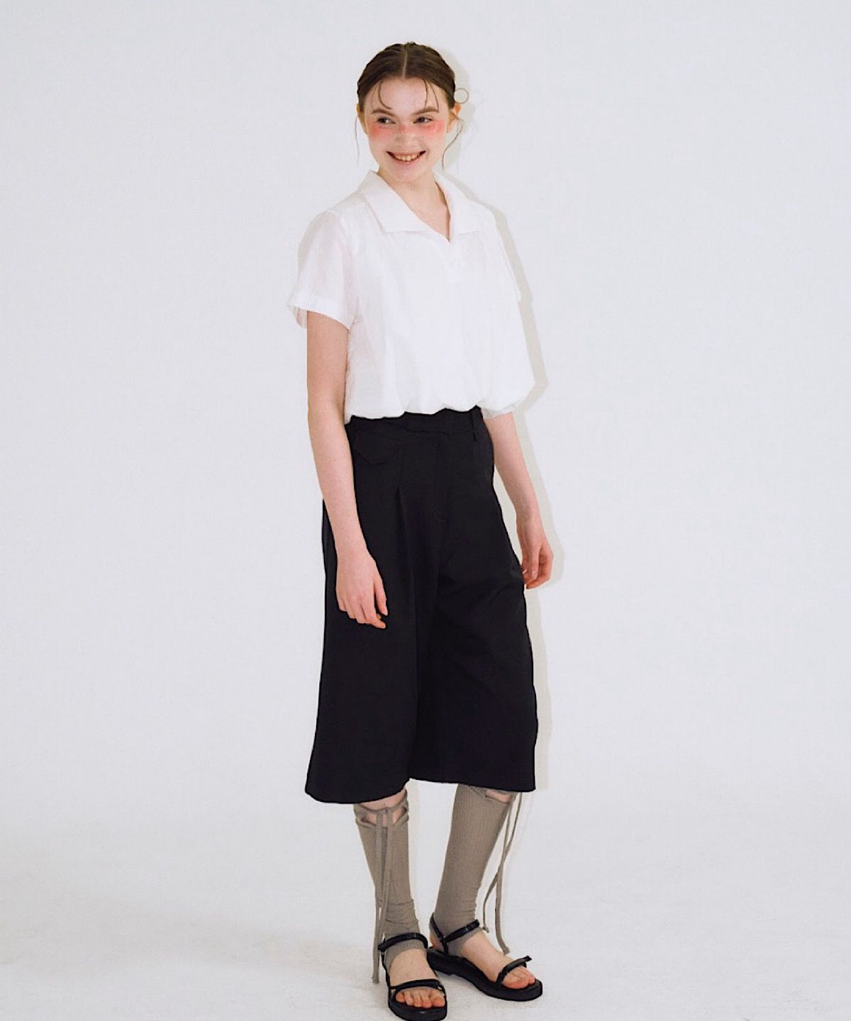 아포엠(APOEM) Bermuda Slacks