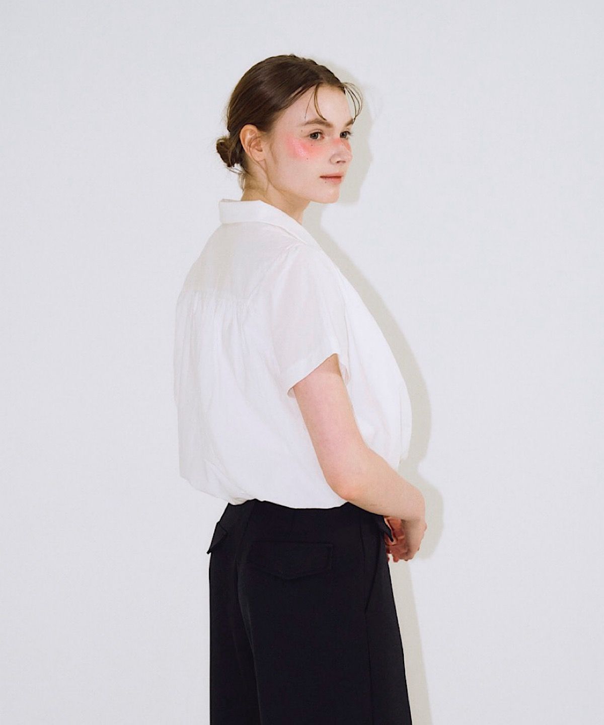아포엠(APOEM) Bubble Balloon Blouse -2colors