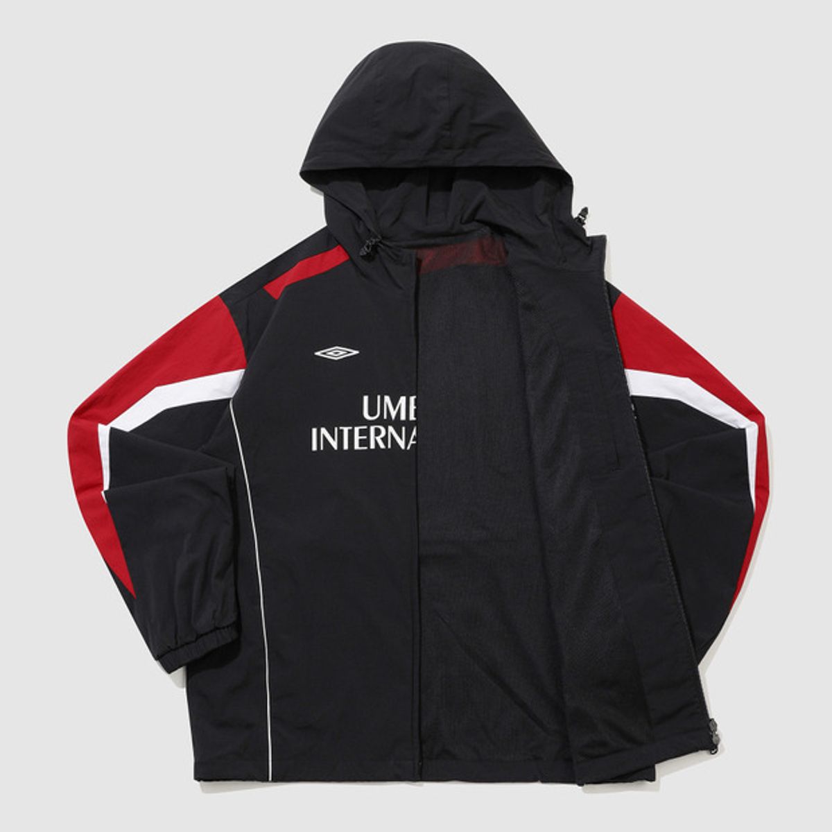 엄브로(UMBRO) PTR 아이코닉 후드 집업 자켓 블랙(UQ321SJK93)