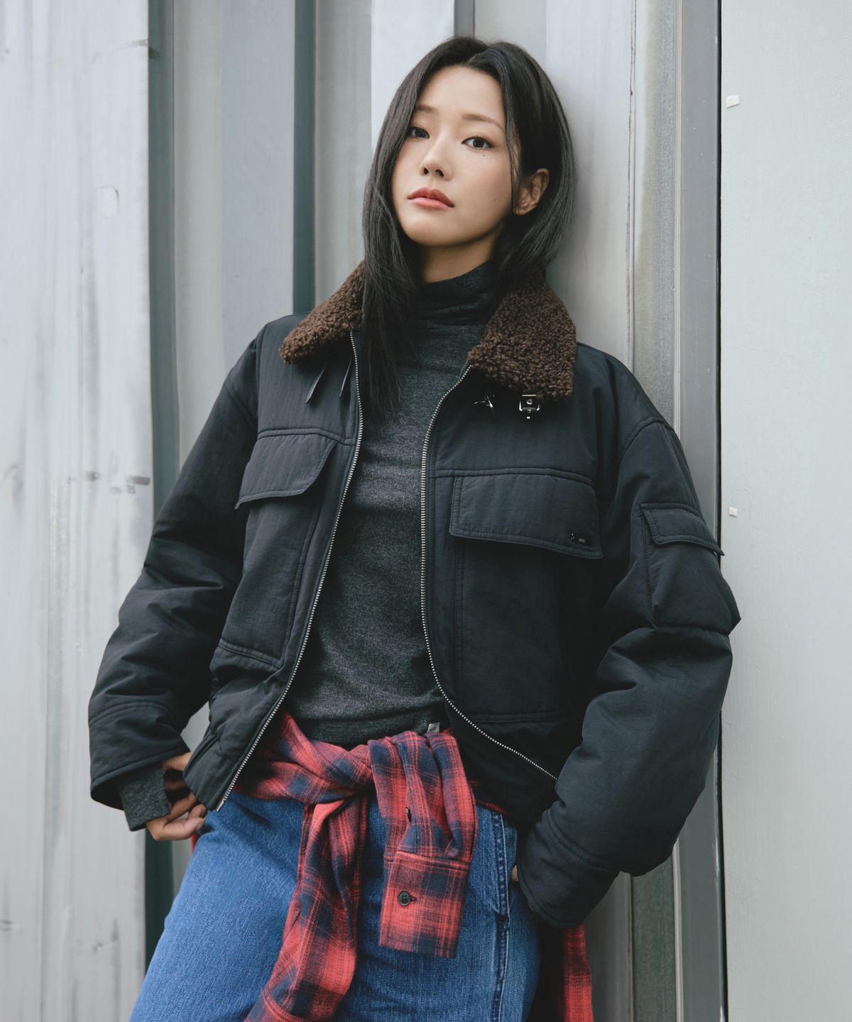 아티드(ARTID) 포켓 퍼 카라 점퍼_BLACK