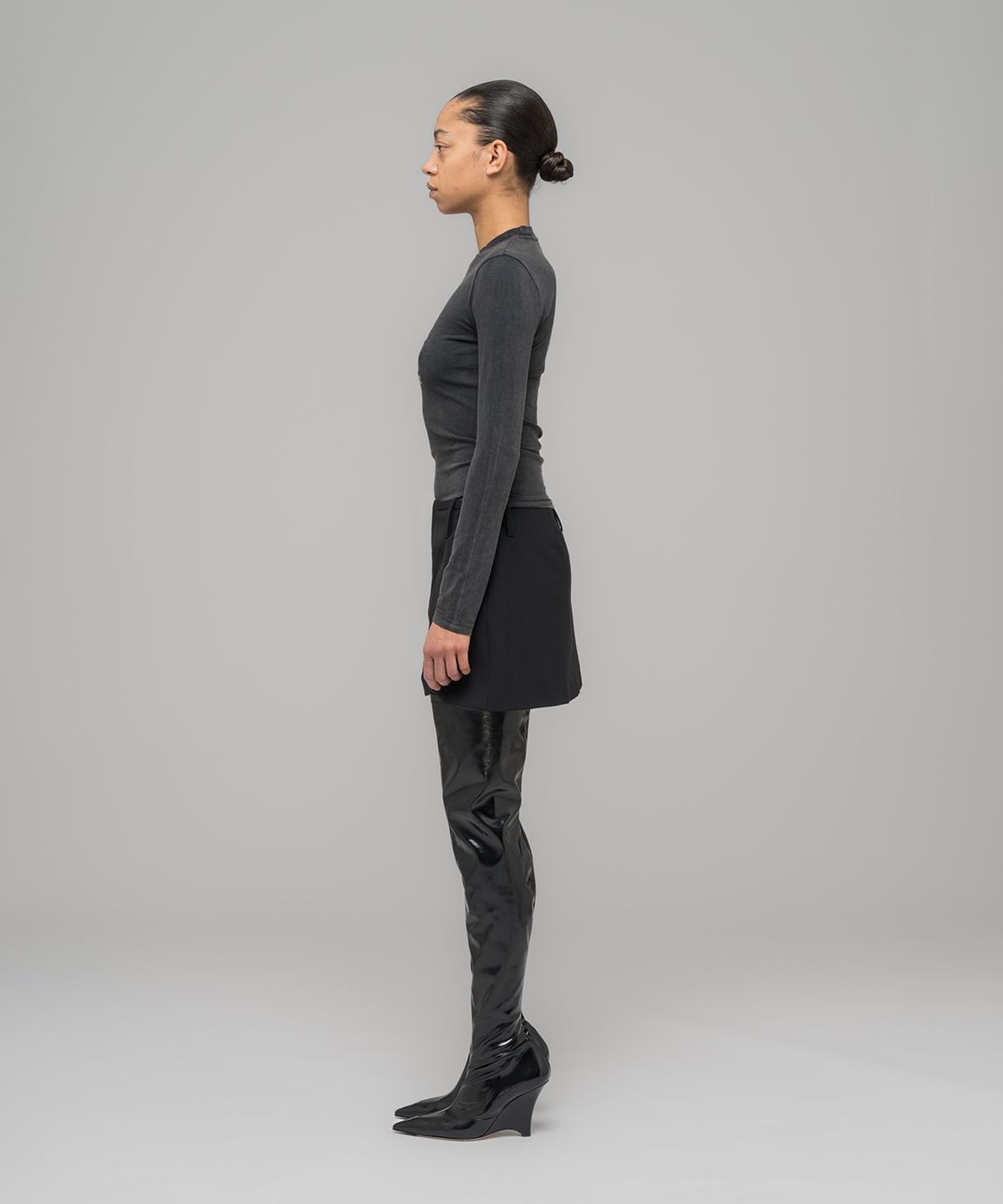 032씨(032C) (W) 하드코어 웰니스 타이트 롱슬리브 페이디드 블랙 HARDCORE WELLNESS TIGHT LONGSLEEVE FADED BLACK