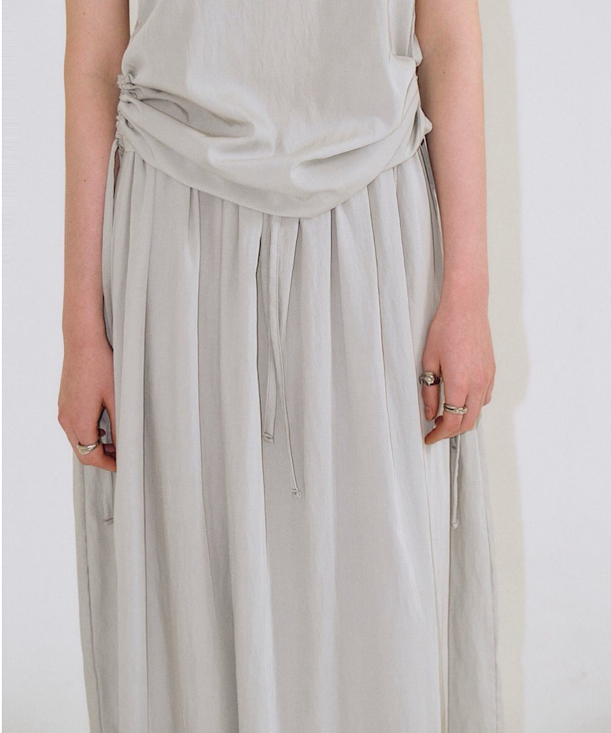 아포엠(APOEM) Drape Volume Skirt -2colors