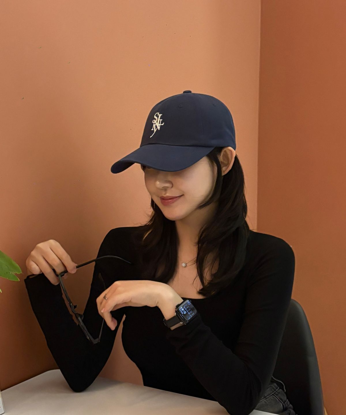 소이렌(SOYLEN) 세리프 레이어드 심볼 캡 (네이비)