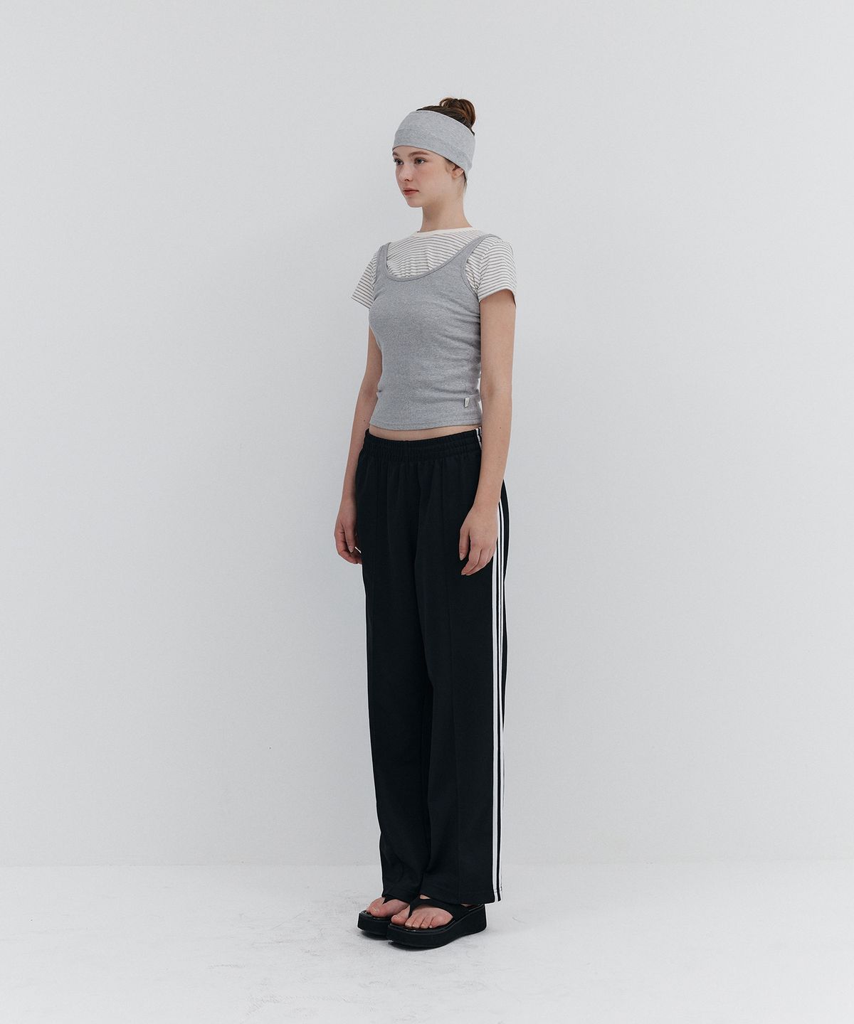 우네(OONE) Stripe Cropped T-Shirts_Ivory