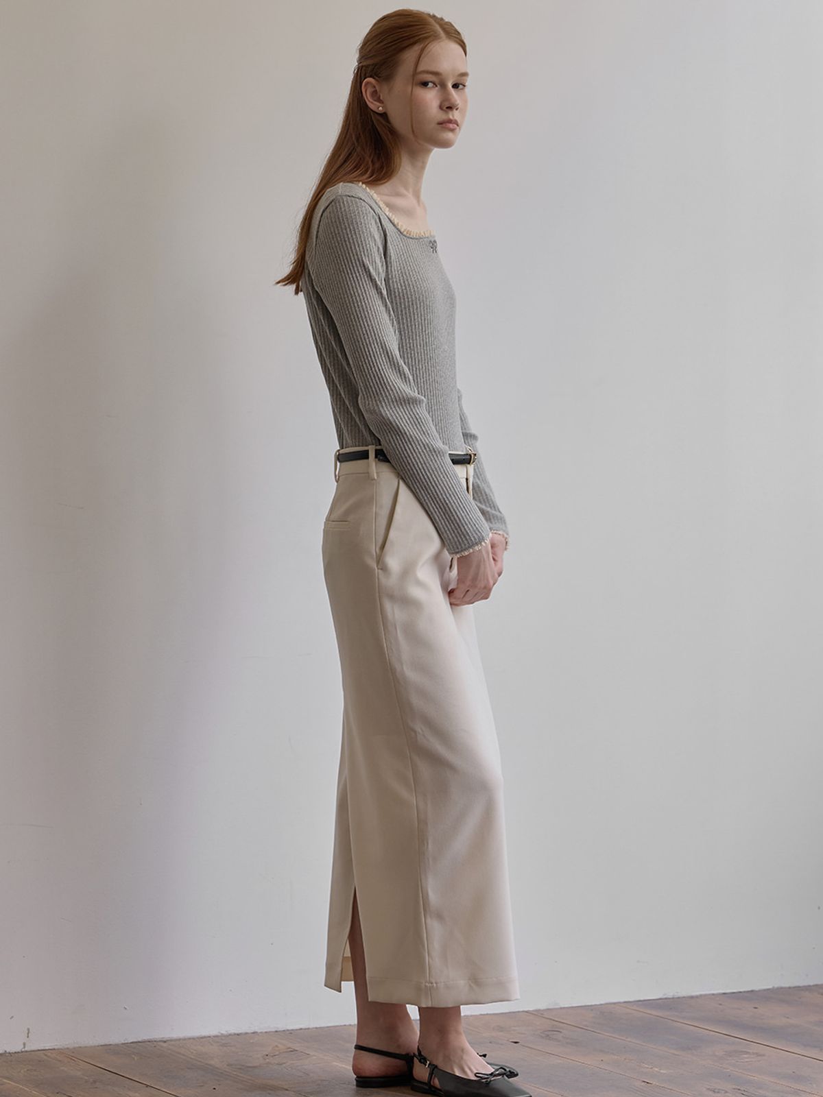 비뮤즈맨션(BEMUSE MANSION) Ribbon point square neck top - Melange gray