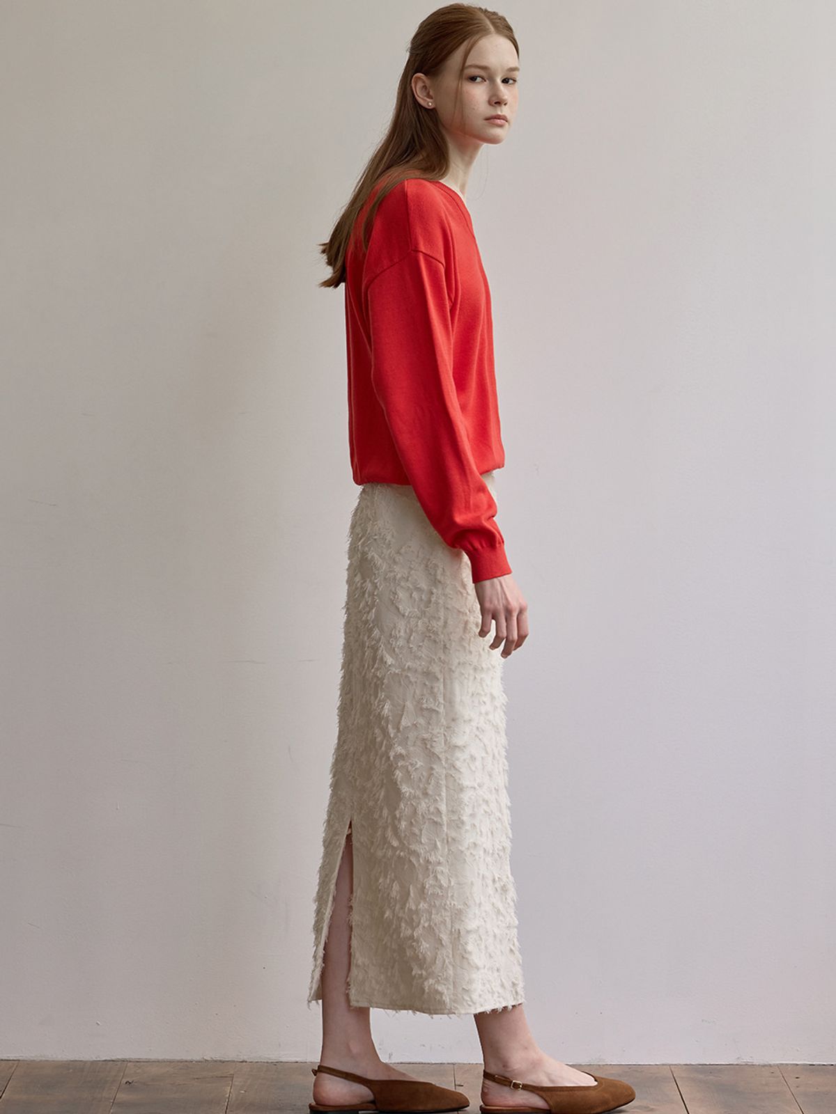 비뮤즈맨션(BEMUSE MANSION) Bemuse V-neck knit - Red