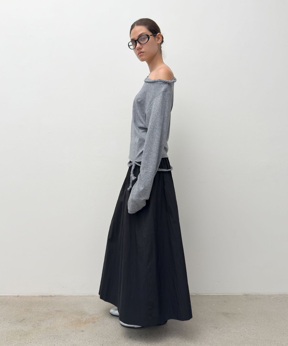 다이애그널(DIAGONAL) BRAID STRING TOP (melange grey)