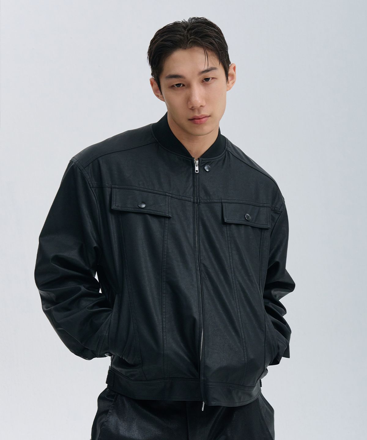 나인제트(NINEZ) 포켓 크롭 레더 자켓