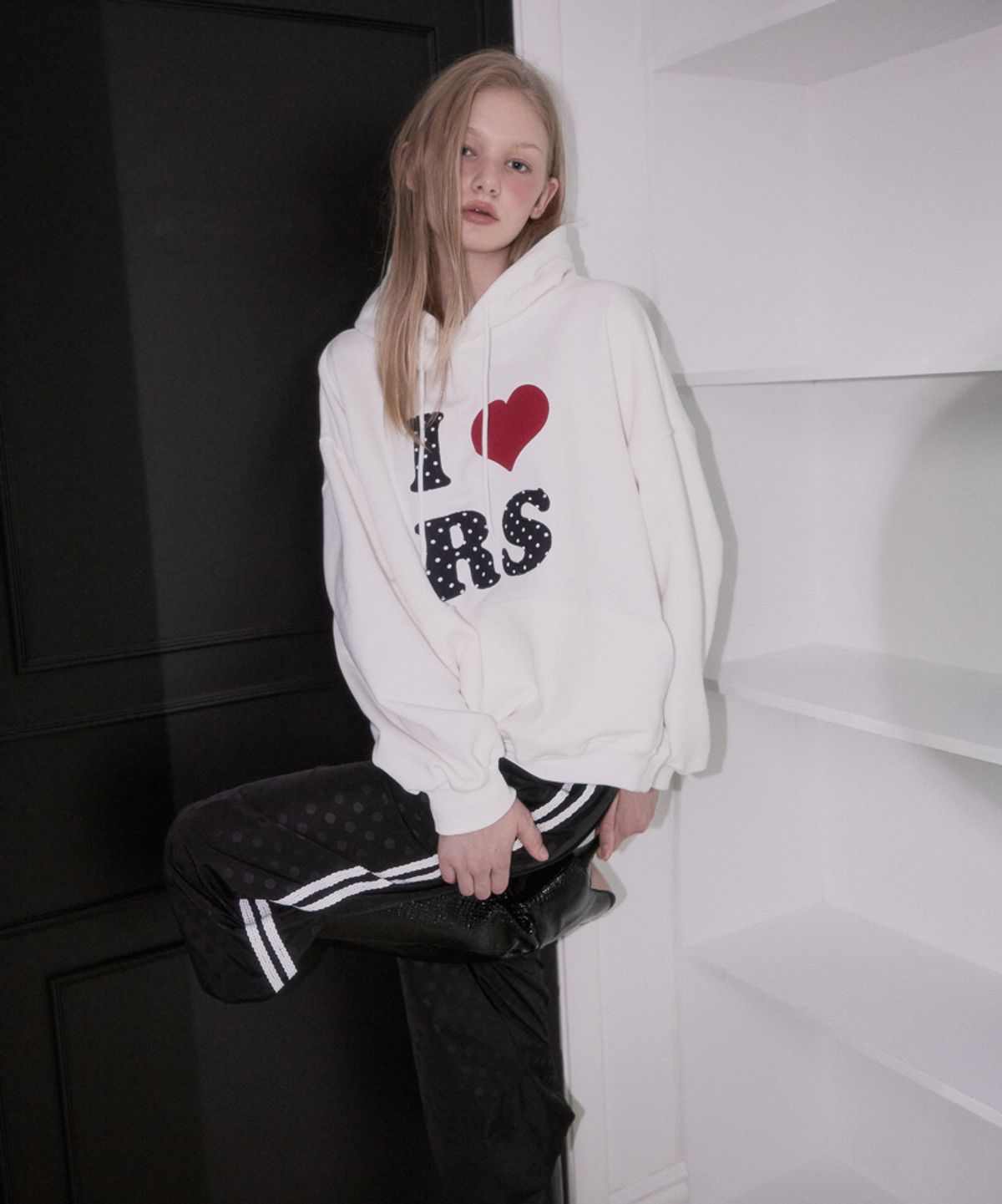 로제프란츠(ROSEFRANTZ) Dot Heart Hoodie [Ivory]