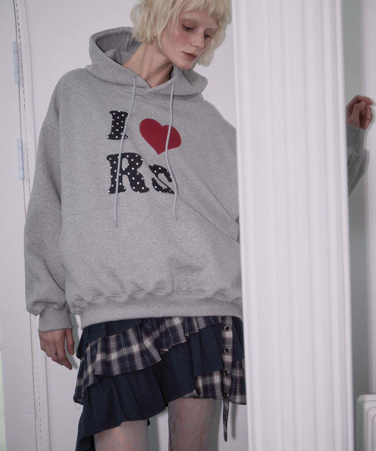 로제프란츠(ROSEFRANTZ) Dot Heart Hoodie [Gray]
