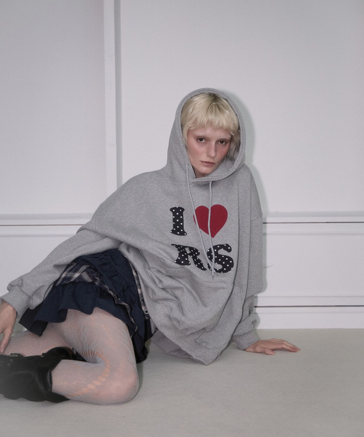 로제프란츠(ROSEFRANTZ) Dot Heart Hoodie [Gray]
