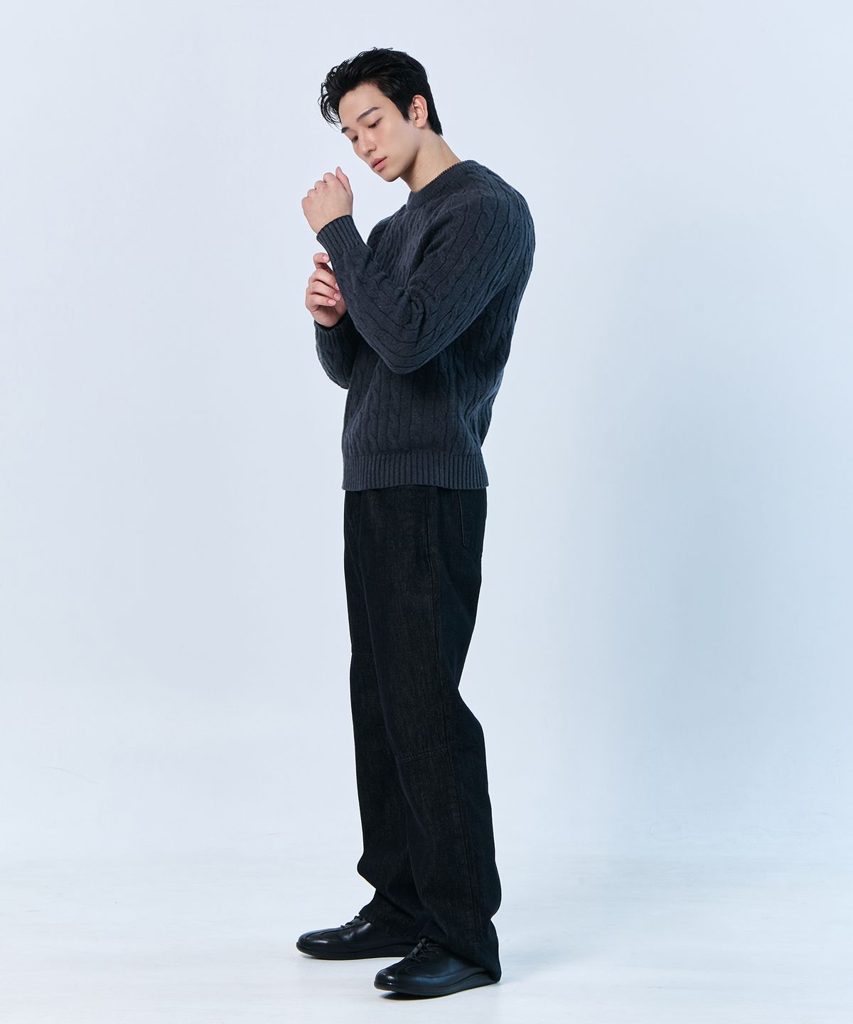 나인제트(NINEZ) 케이블 크루넥 머슬 니트 (2color)