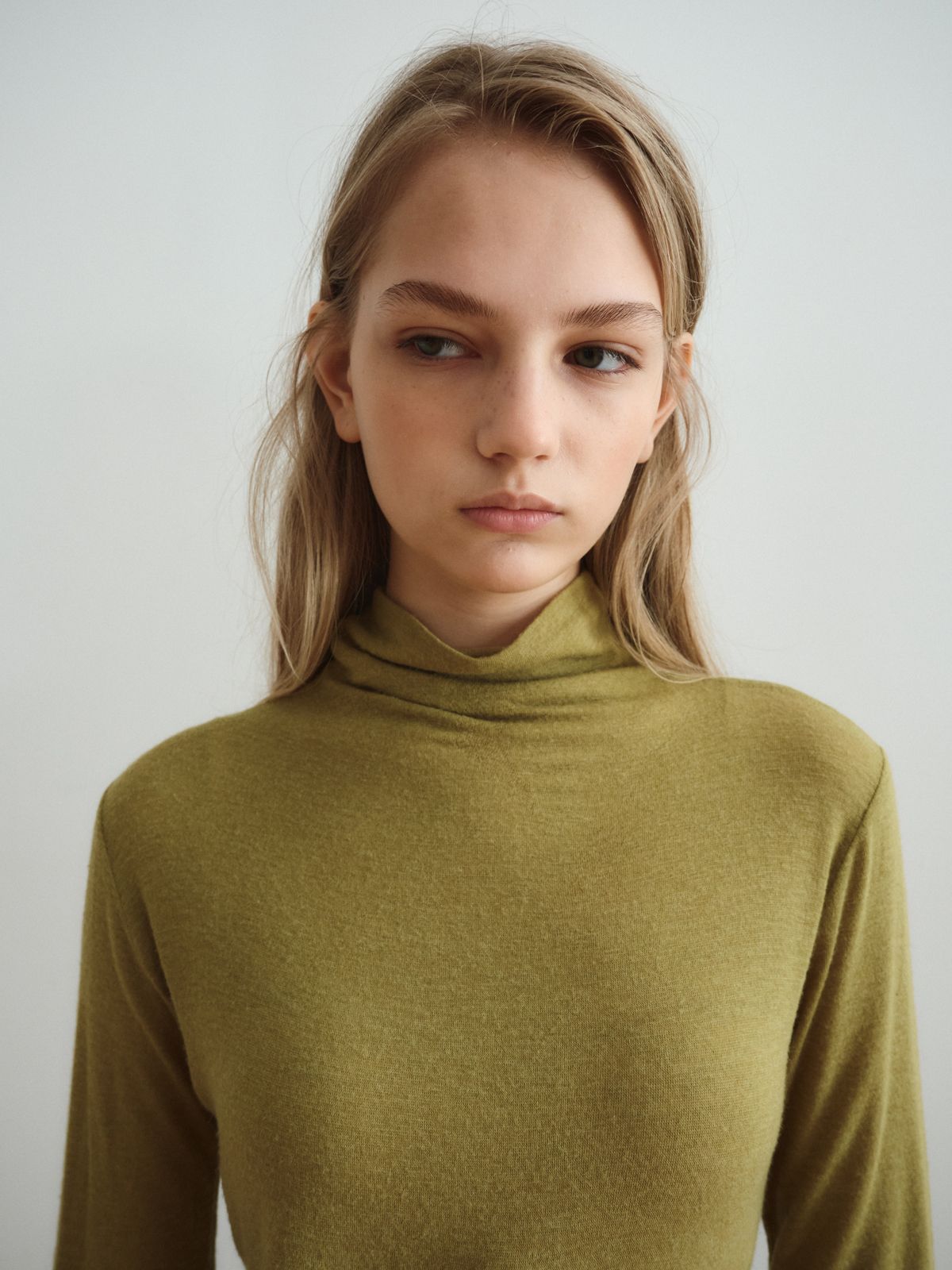 리플레인(REPLAIN) SOFT WOOL JERSEY TOP_OLIVE