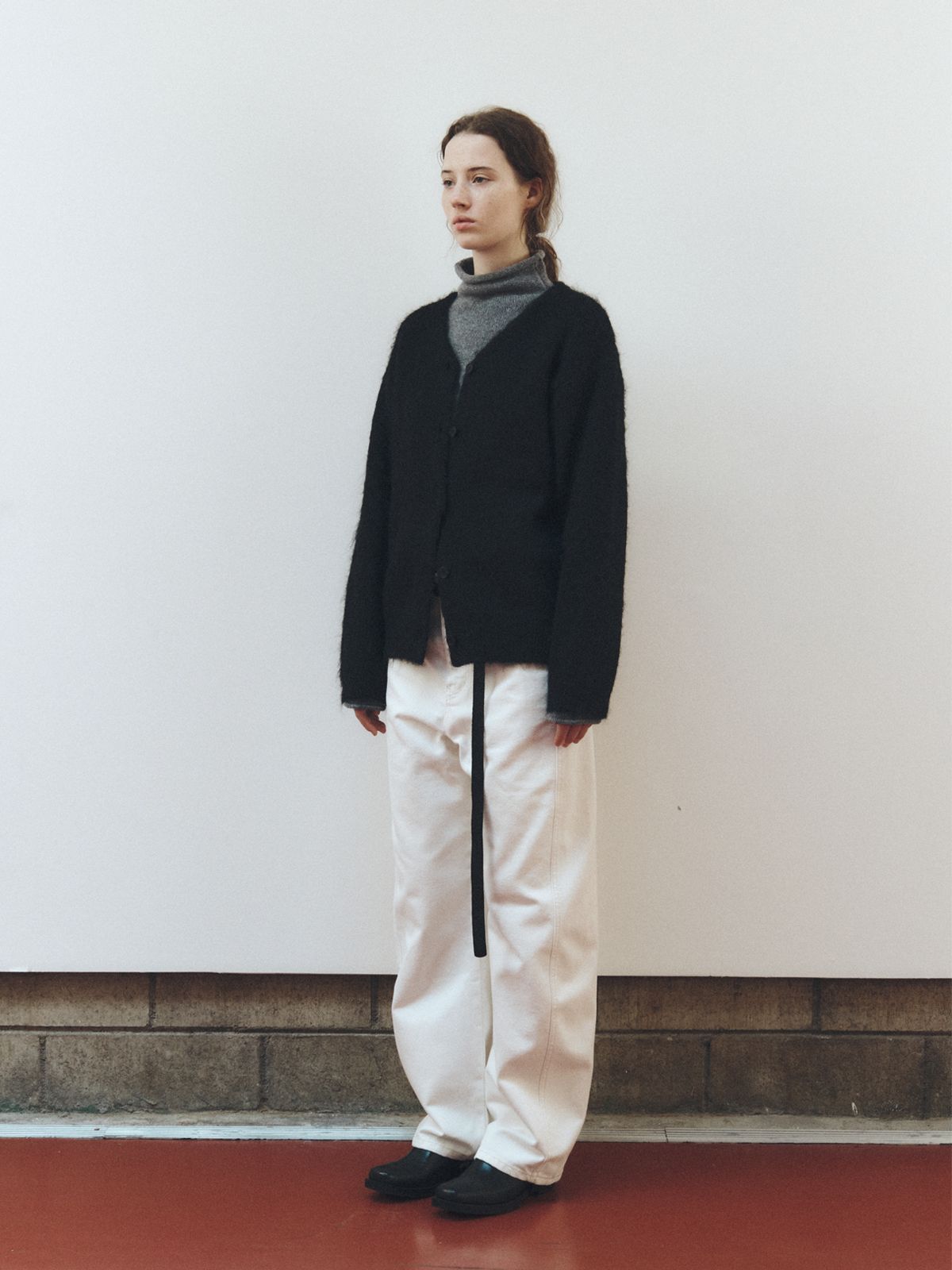 리플레인(REPLAIN) CURVED DENIM PANTS_OFF WHITE