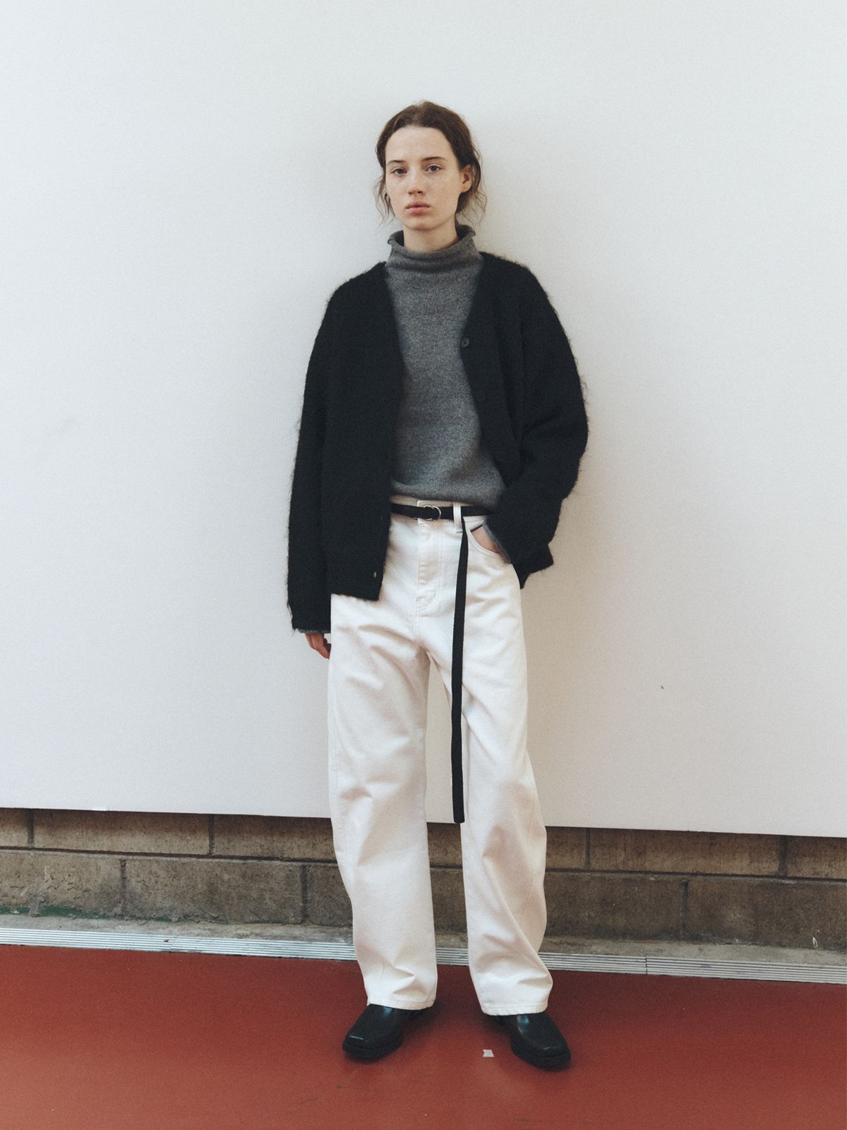 리플레인(REPLAIN) CURVED DENIM PANTS_OFF WHITE