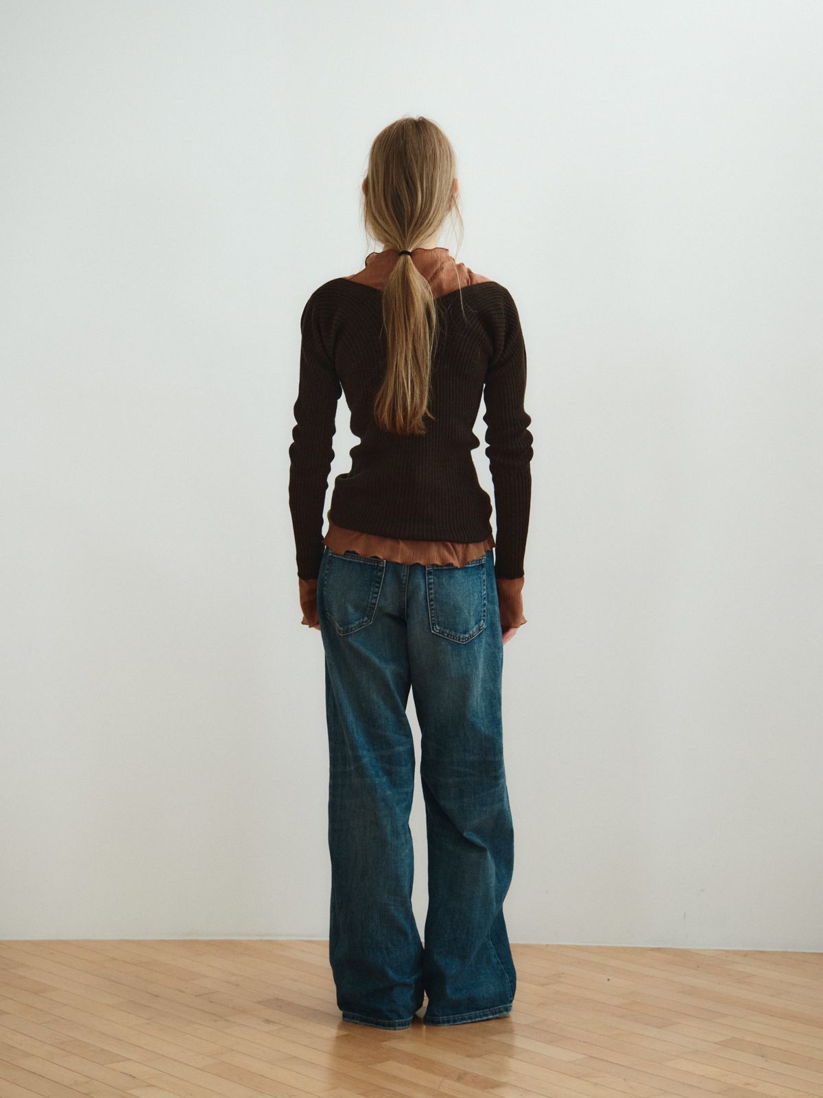 리플레인(REPLAIN) SEAMLESS RIB TOP_DARK BROWN